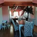 Boleta A 5 Minutos De León, Casa Con Jardín