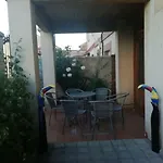 Boleta A 5 Minutos De León, Casa Con Jardín Casa de Férias *