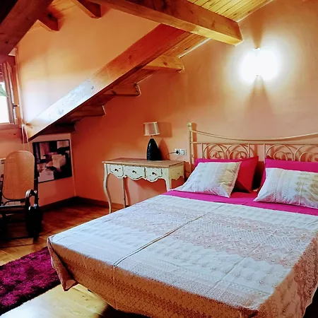 Boleta A 5 Minutos De Leon, Casa Con Jardin Casa vacanze