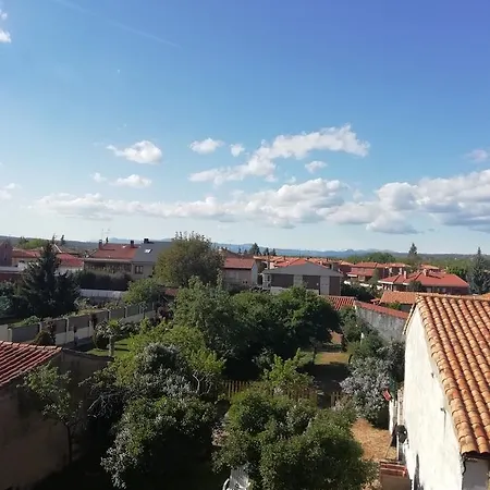 Boleta A 5 Minutos De Leon, Casa Con Jardin Feriehus *