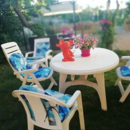 Boleta A 5 Minutos De Leon, Casa Con Jardin *