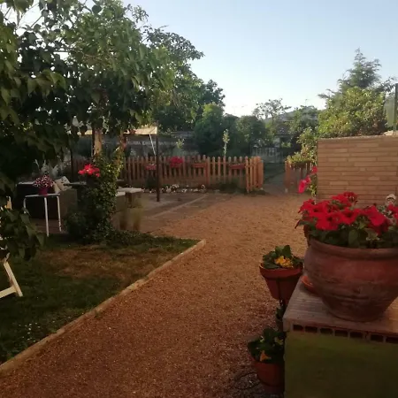 Boleta A 5 Minutos De Leon, Casa Con Jardin *