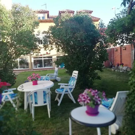 Boleta A 5 Minutos De Leon, Casa Con Jardin Casa vacanze San Andrés del Rabanedo