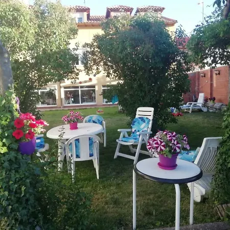 Boleta A 5 Minutos De Leon, Casa Con Jardin *