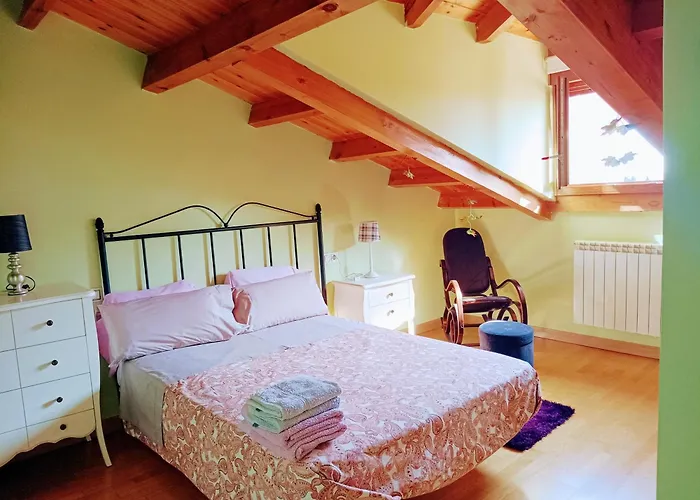 펜션 Boleta A 5 Minutos De Leon, Casa Con Jardin