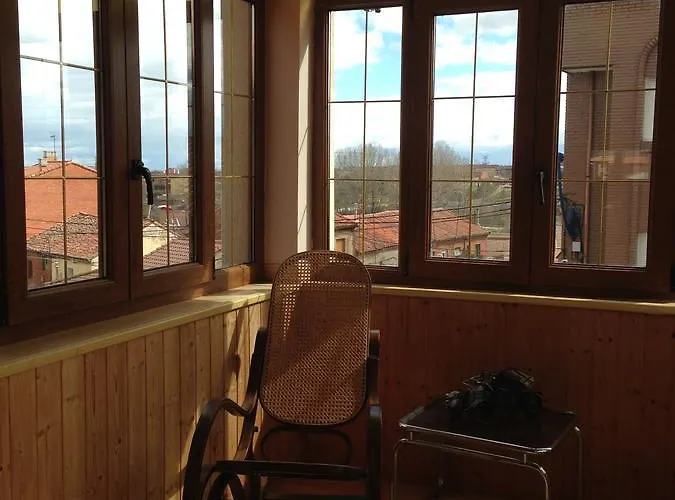 Boleta A 5 Minutos De Leon, Casa Con Jardin