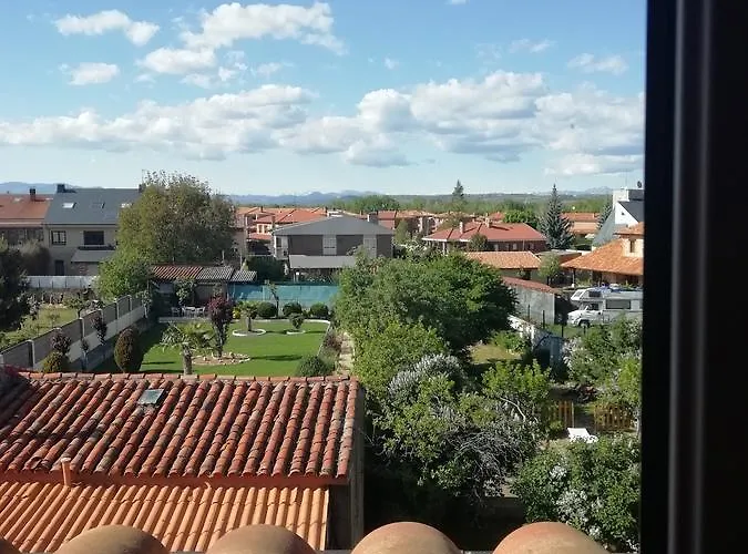 Boleta A 5 Minutos De Leon, Casa Con Jardin San Andrés del Rabanedo