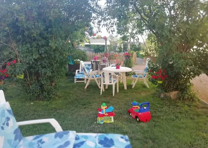 펜션 Boleta A 5 Minutos De Leon, Casa Con Jardin