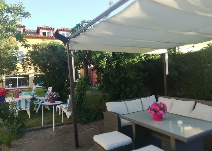 Boleta A 5 Minutos De Leon, Casa Con Jardin *